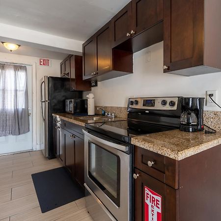 Cozy Private Apts In Hollywood By Hard Rock Casino! Buitenkant foto